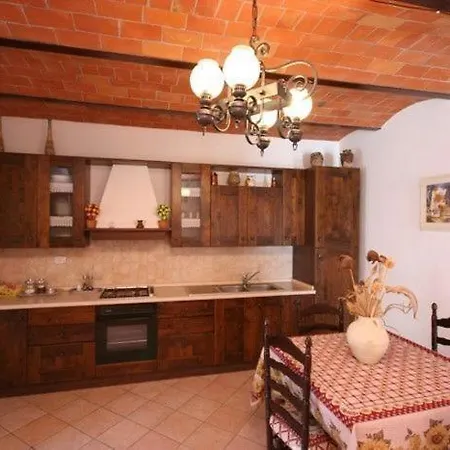 Sleeps 4 Appartamento Monticchiello