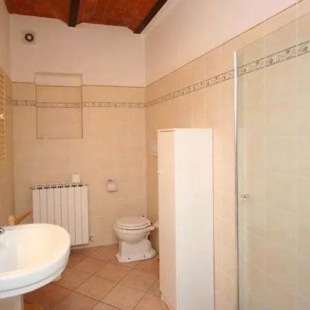 Lejlighed Sleeps 4 *